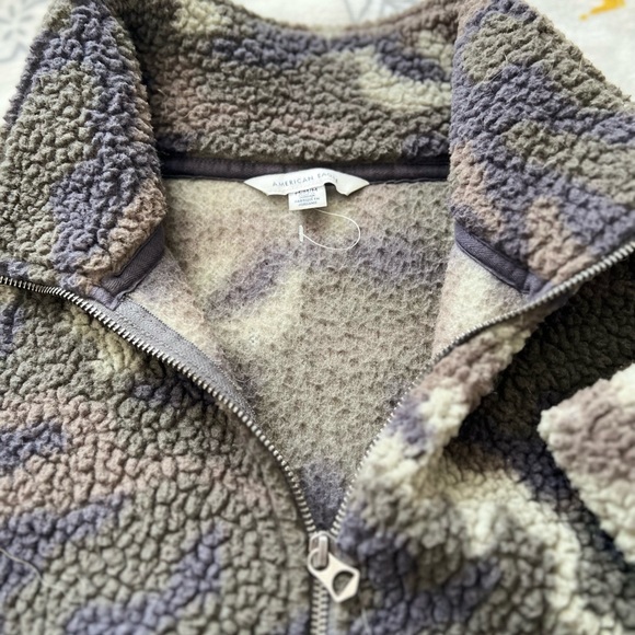 AMERICAN EAGLE AE FUZZY SHERPA JACKET - Picture 6 of 6